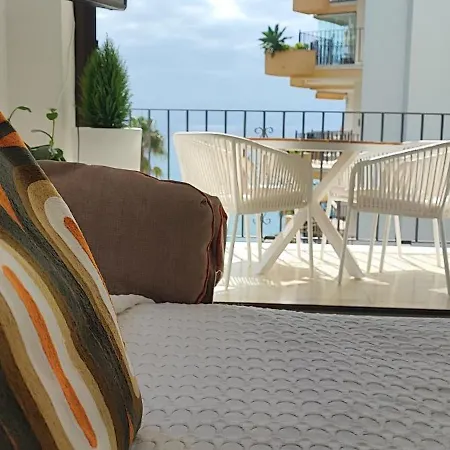 Marbella Suite * Μαρμπέλλα