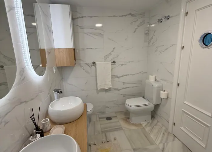 Marbella Suite * Μαρμπέλλα